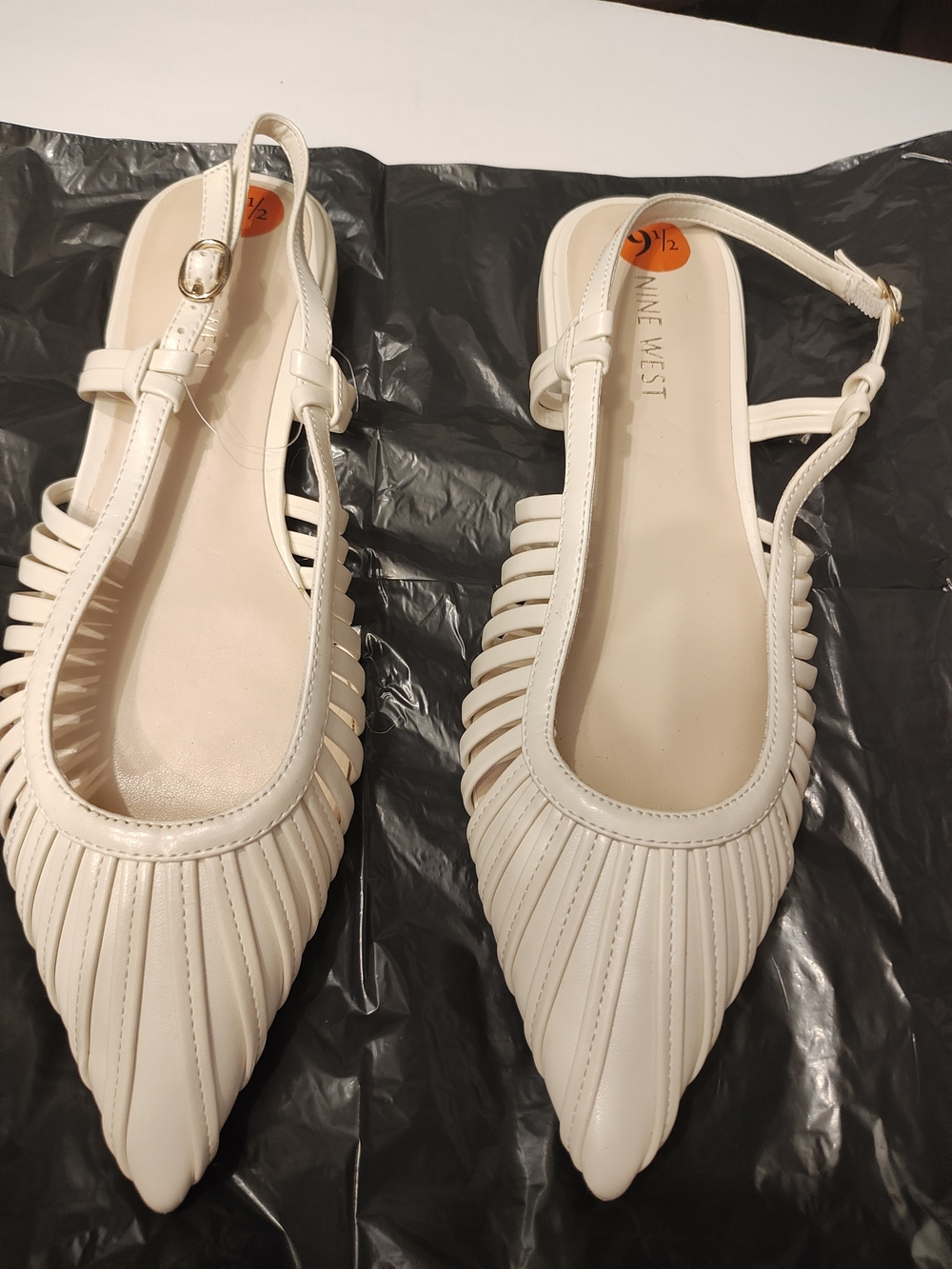 Nine West Cream Pointed Slingback Flats with Strappy Detail 9.5